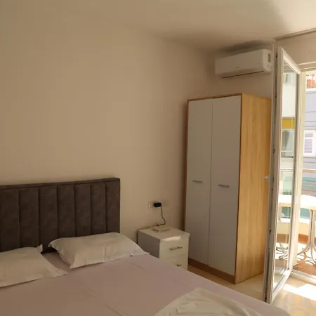 Banesa Kosovare Shëngjin